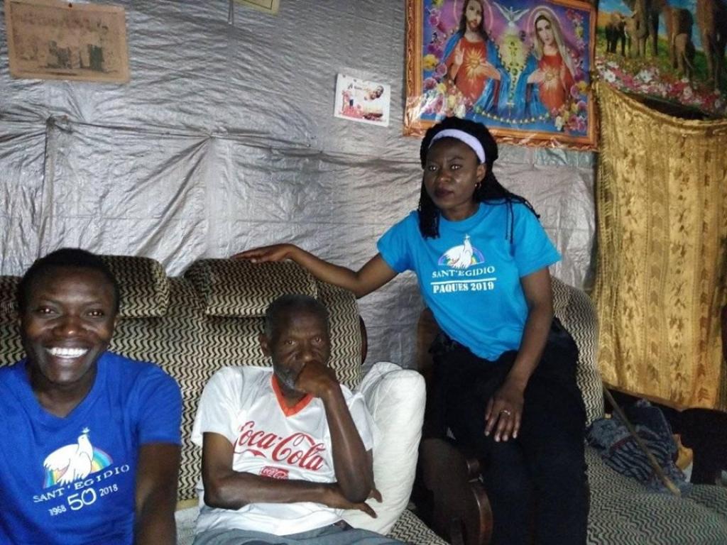 Rischio Ebola in Congo: campagna di sensibilizzazione e prevenzione di Sant'Egidio con anziani e bambini